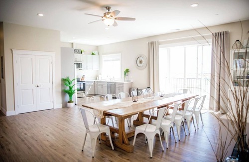 Rio Vista Other | Delta Retreat for Large Groups