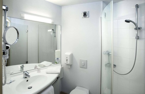 Brives-Charensac Hotel | Deltour Hotel Puy en Velay