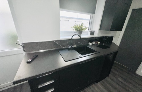 South Shore Apartment | Delux suite with Hot tub and spa bath