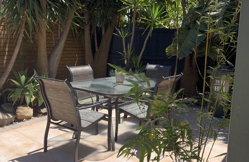 Seaford House | Delux tropicalnoasis - Opposite the beach