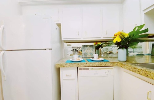 Lighthouse Point Apartment | Deluxe 1-Bedroom Escape in Lighthouse Point