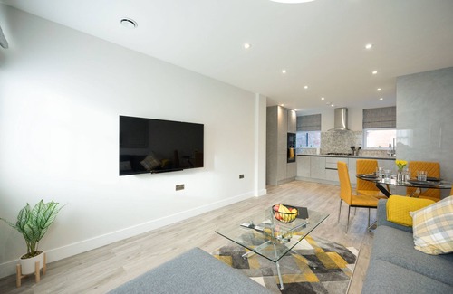 Reading Apartment | Deluxe 2-Bed, 2-Bath 1st Floor Apartment by KSA