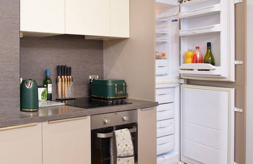 Northern Quarter Apartment | Deluxe 2 Bed 2 Bath Spacious City Centre Apartment