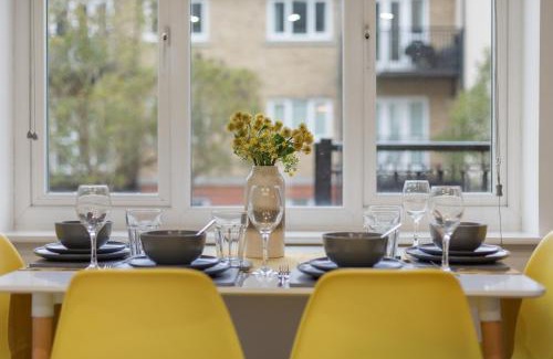 High Wycombe Apartment | Deluxe 2 bed flat w/free parking