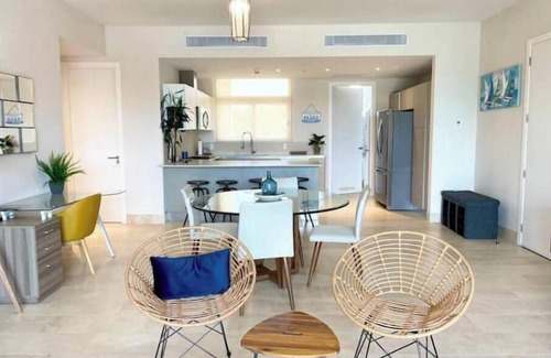 Playa Blanca Apartment | Deluxe 2 Bedroom apartment