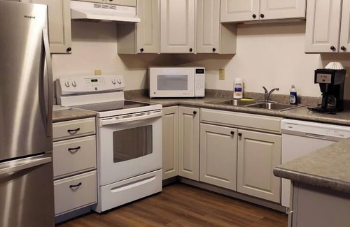 Devils Lake Condo | Deluxe 2 Bedrooms Ground Level Condo 2 bathrooms
