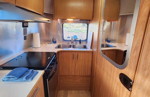 Kanab House | Deluxe 20 foot Airstream at Paria River Ranch