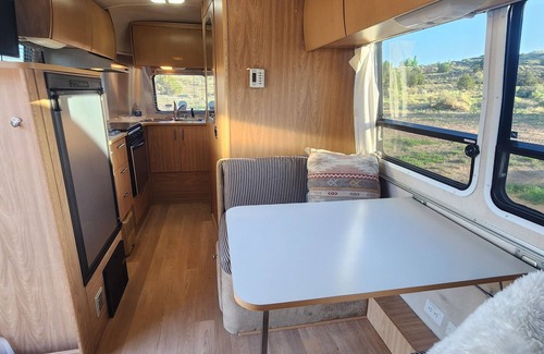 Kanab House | Deluxe 20 foot Airstream at Paria River Ranch