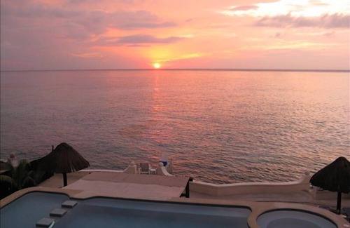 San Miguel Condo | Deluxe 2BR/2BA Oceanfront Condominium with Private Jacuzzi