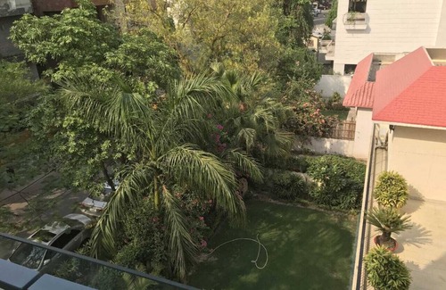 Okhla Apartment | Deluxe 4 Bedroom Apartment
