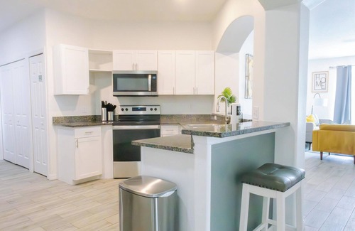 Sunset Ridge Villa | Deluxe 4 Bedroom Home in Gated Community with Private Pool