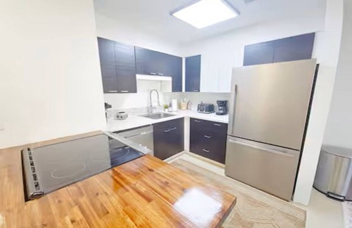 Charlotte Center City House | Deluxe 4 Bedroom Townhouse in Uptown Charlotte