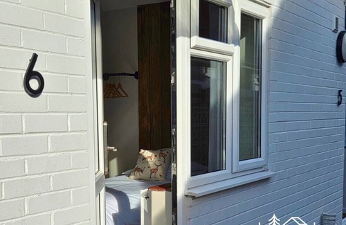 New Forest District Apartment | Deluxe 6 - Single - New Forest