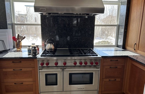 Barre House | Deluxe 7-bedroom House in Barre Vermont