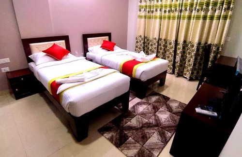 Bengaluru House | Deluxe AC Room in 3BHK Corporate service Aparment Manyata Tech Park