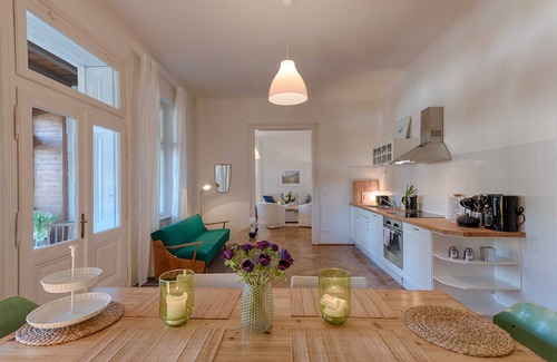 Reichenau an der Rax Apartment | Deluxe Apartment mit Zwei Schlafzimmern und Wintergarten - Top 1 - Landhaus Blauer Spatz