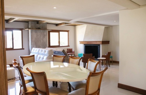Dutra Apartment | Deluxe Apartamento Gramado 35People, Air-conditioned 8dorm 7wc