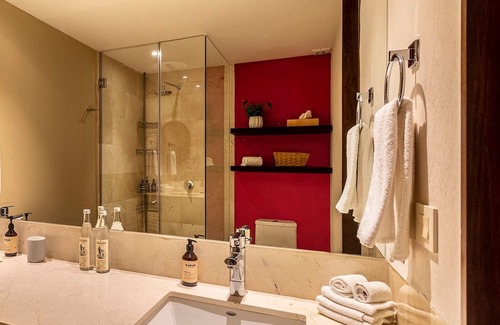Granada Apartment | Deluxe Apartment Miyana by Kukun 2BR