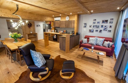 Weissenstein Ski Chalet | Deluxe Apartment HANS