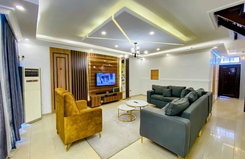 Ofin Apartment | Deluxe Apartment