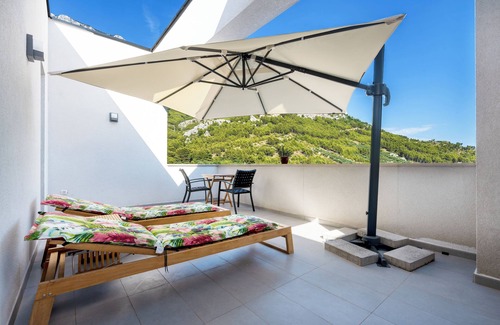 Krvavica House | Deluxe apartment Noeli