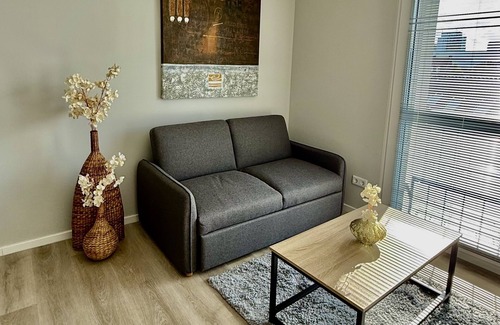 Rhein-Erft-Kreis District Apartment | Deluxe-Apartment-Private Bathroom-City view