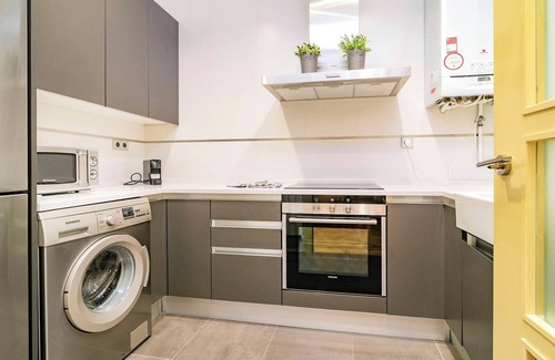 Castellana Apartment | Deluxe Apartment Velazquez Suites III