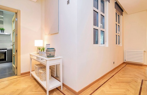Castellana Apartment | Deluxe Apartment Velazquez Suites III