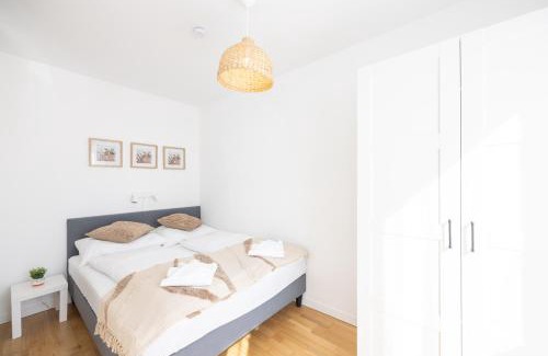 Wiener Neudorf Apartment | Deluxe Apartment with garden! Near SCS & Industry Center NÖ