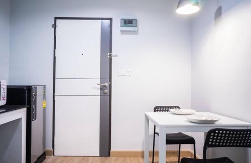 Chang Phueak Apartment | Deluxe Apartment with twin bed for rent in Chiangmai (DTW-4)