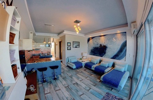 Haraki Apartment | Deluxe Beach Apartment- Sleeps 2 & Private Terrace