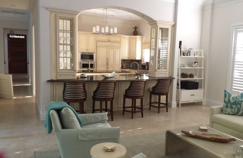 Jupiter House | Deluxe Beachside Villa, Steps From The Ocean