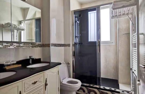 Maisons-Alfort House | Deluxe Comfort Suite