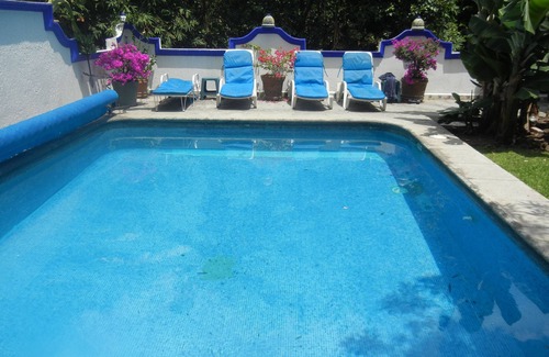 Tlaltenango Apartment | DELUXE COMPLETELY FURNISHED STUDIO APARTMENT IN A QUIET RESIDENCIAL AREA