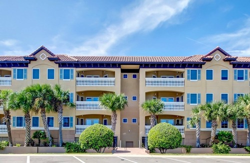 Fernandina Beach Condo | Deluxe Condo at the heart of Main Beach by RedAwning
