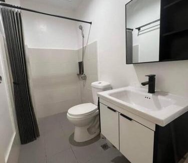 Minglanilla Apartment | Deluxe Cozy Corner Studio