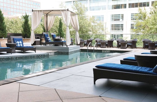 Memorial House | Deluxe Double at The Moran CityCentre, Parking, Swimming Pool!