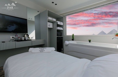 Al Haram Cabin | Deluxe Double or Twin Room with Mountain View