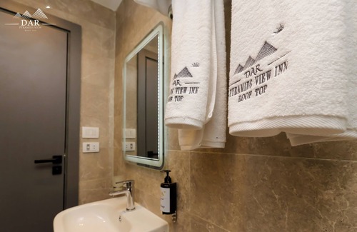 Al Haram Cabin | Deluxe Double or Twin Room with Balcony Mountain View