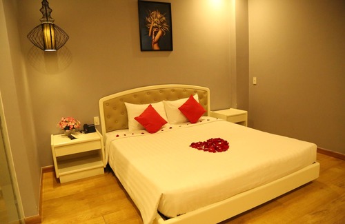 Hai Chau Hotel | Deluxe Double river view-Kaka Hotel Da Nang