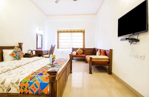 Jagatpura Hotel | Deluxe Double Room #1/W breakfast
