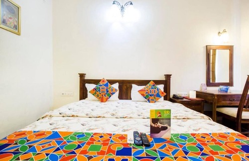Jagatpura Hotel | Deluxe Double Room #2/W breakfastn