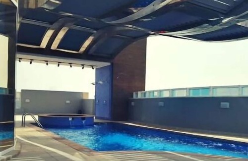 Al Qasimia Apartment | Deluxe Double Room Near Universal Sports Club