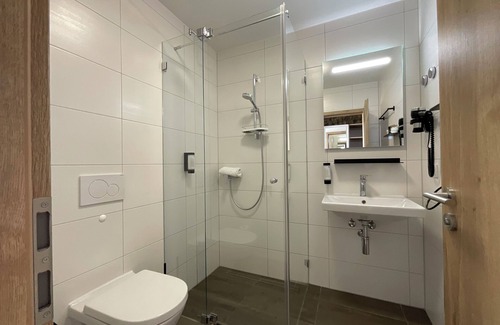 Kurnach Hotel | Deluxe double room with underfloor heating