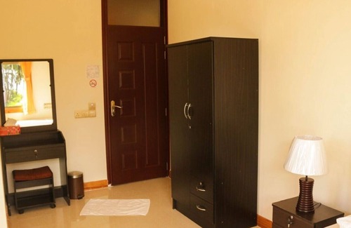 Mathiveri House | Deluxe Double Room with Balcony