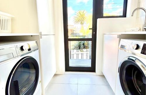 Mount Maunganui House | Deluxe Downtown Mount Maunganui
