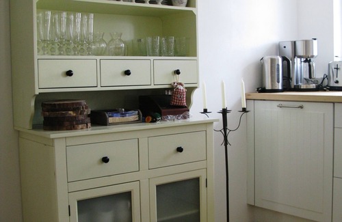 Bubsheim House | Deluxe farmhouse, smokehouse kitchen, tiled stove, bathroom in stable, Whirlpool