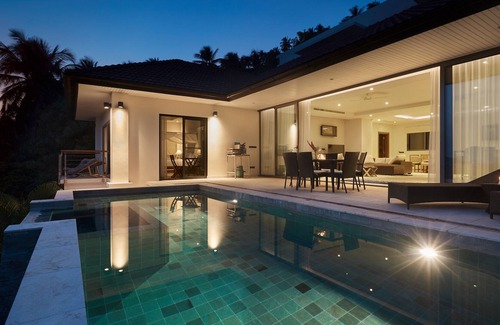 Maret House | Deluxe five bedroom pool villa with sea view in Koh Samui Thailand