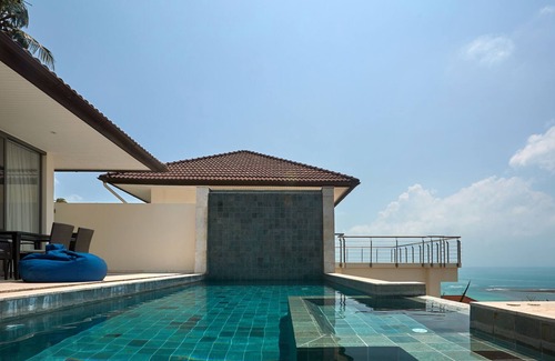 Maret House | Deluxe five bedroom pool villa with sea view in Koh Samui Thailand