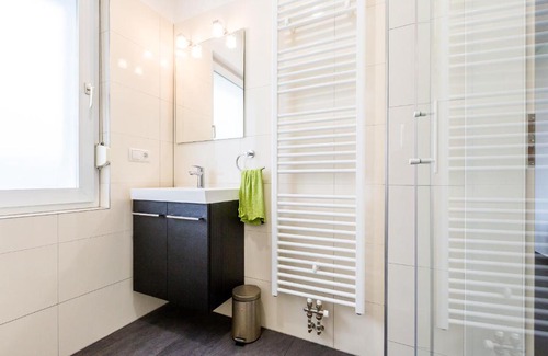 Rhein-Erft-Kreis District House | Deluxe Haus Glessen - Zentral zu Köln!